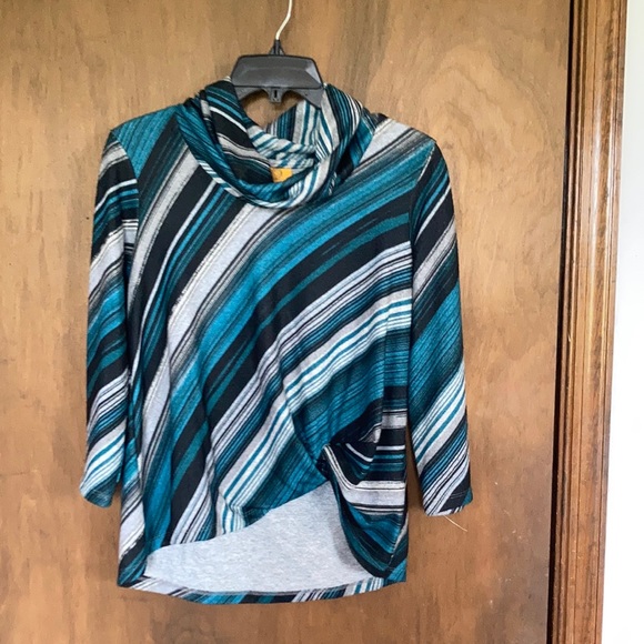 Ruby Rd. Tops - Ruby Rd striped top abstract stripes print pullover top casual office PS petite